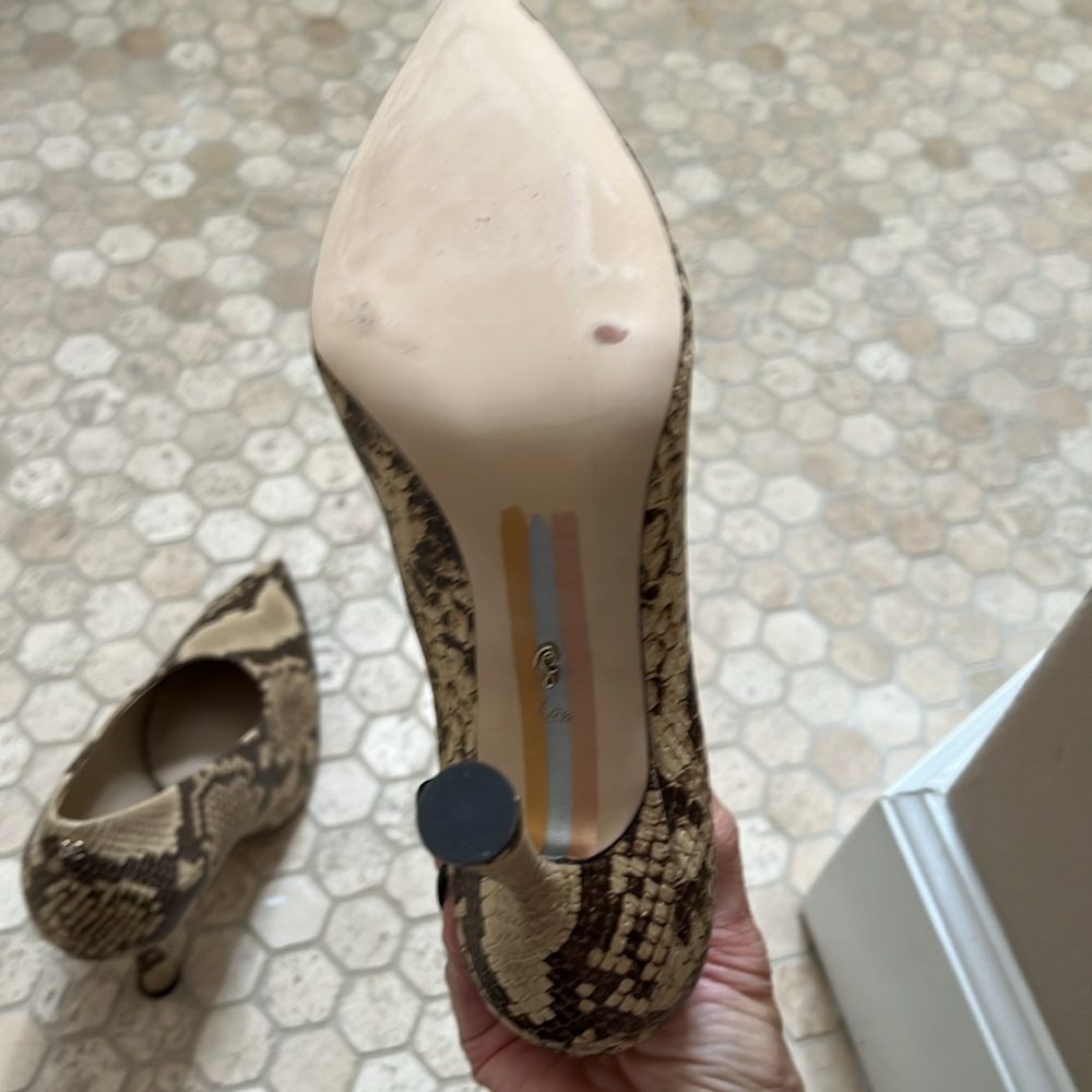 Sam Edelman Python print pumps - Picture 6 of 8